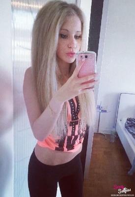 Self shots from nice blonde chick