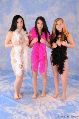 Kate, Melanie, Ivana - Feather Boa