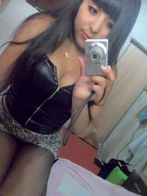 chica teen latinas legging pantyhose