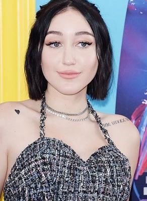 Noah Cyrus (Noah Lindsey Cyrus)