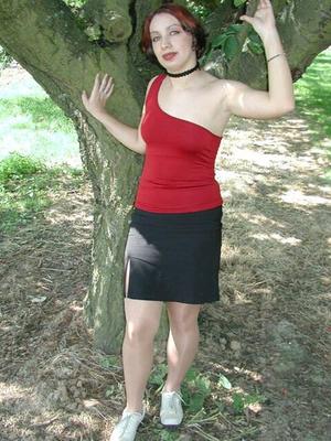 Patrycia german teen in Pantyhose (Baum)