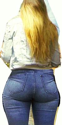 Tesão Jeans Vpl Adolescente Pawg no ponto de ônibus