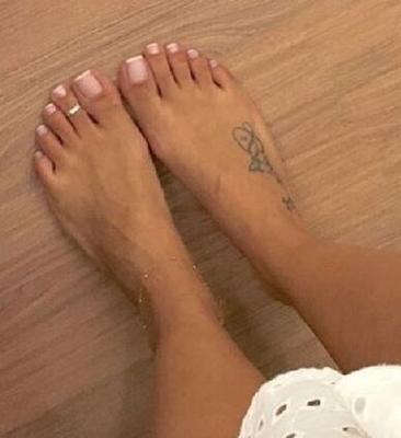 feet and toes