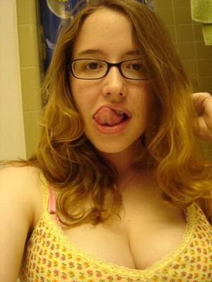 Nerdy Chubby Girl