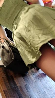 Adolescente francesa upskirt