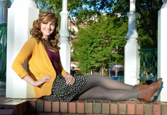 Girl in opaque grey pantyhose / tights