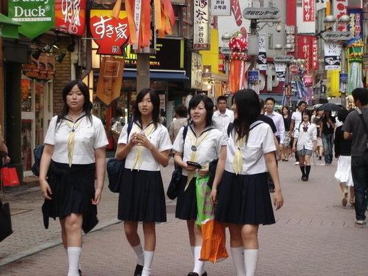 japanese schoolgirl street