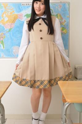 Aya Miyazaki - Lovepop - Gravure at school