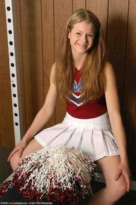 Teenager-Cheerleaderin