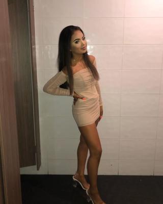 Gracie - Fuckable hypersexualized Chav - Chavs