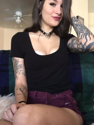 LUNA _chica tatuada