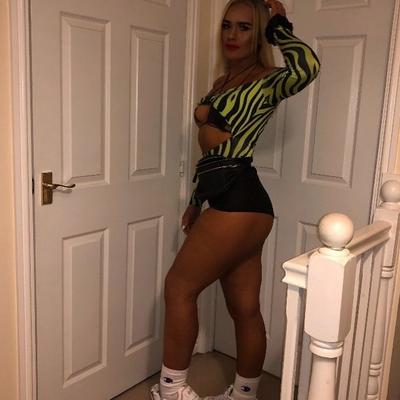 Emma – fickbarer, hypersexualisierter Chav – Chavs