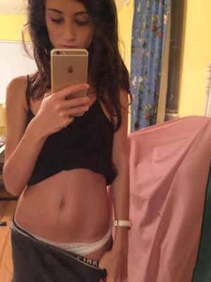 TEEN-amateur  - whore ellie&#;s pussy-selfies from harrisburg