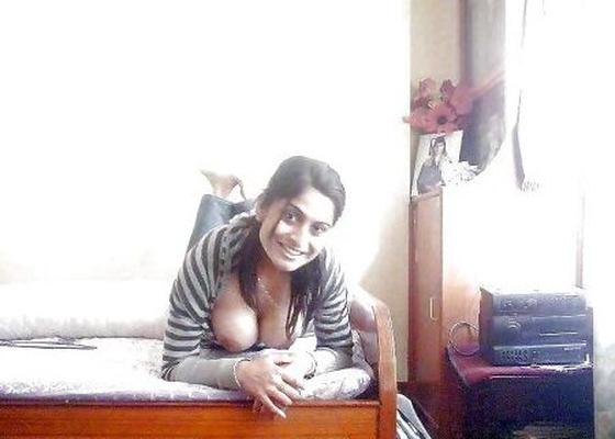 Indian teen nude 11