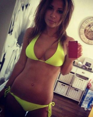 Very hot bikinigirl