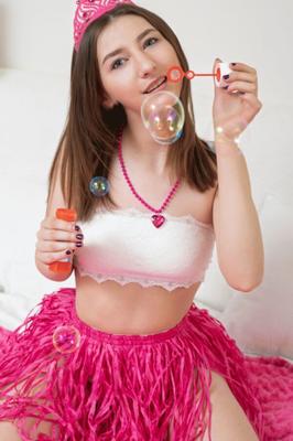 Cute Teens - DEEPICA - See Everything