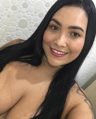 Caroline Barreto Brasileña Morena Perra