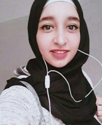 Jovem linda sedutora gostosa muçulmana Hijab garota nua peitos peitos