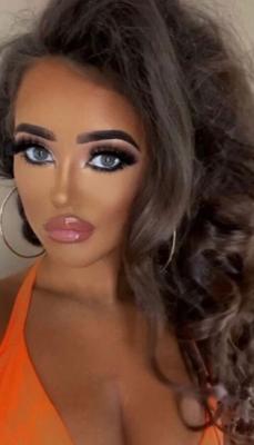 Whitney - Chav hypersexualisé baisable - Chavs