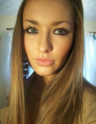 Superbe blonde amateur... ces yeux !!!