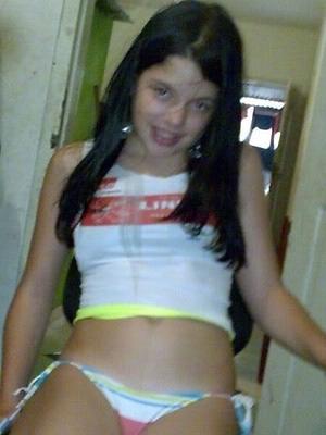 Latina-Teenager