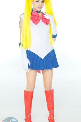 Lexi Belle dans son costume de Sailor Moon