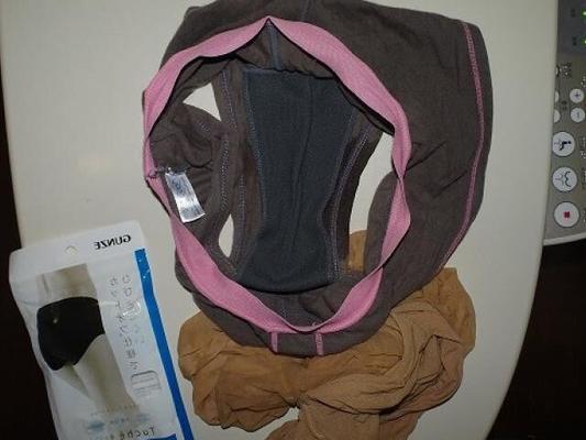 panties (real women owners ) found in toilets garbages  : trades