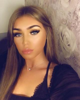 Carmen - Fuckable hypersexualized Chav - Chavs