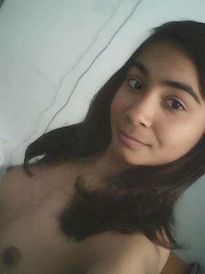 Indian teen naked selfie