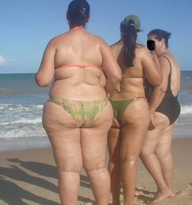 Bikini Asses-Edición de culo gordo