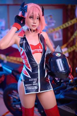 AMAZING FEMBOY VELVET-CHANN - RACING ASTOLFO