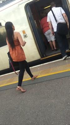 Angry chav slut and her gorgeous feet [Candid]