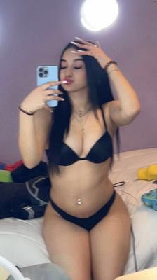 Latina teen lluvia