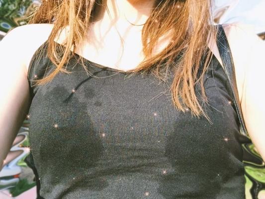 Wet Boobies under Top (RANDOM SELFIES #)