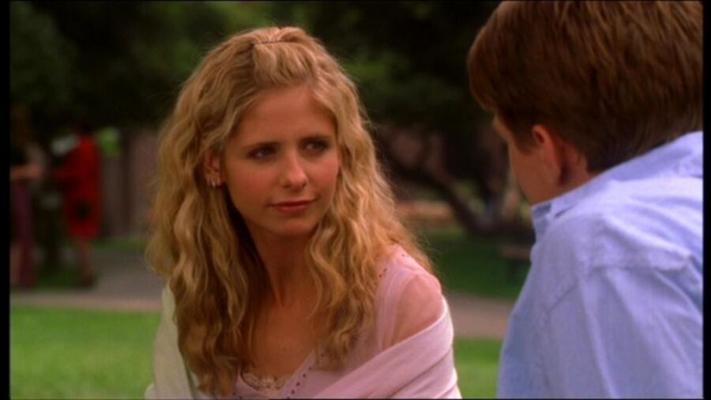 Sarah Michelle Gellar - Slayer of Hearts