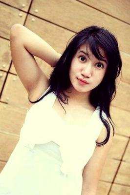 Indonesischer Teenager - Maryam Haniy