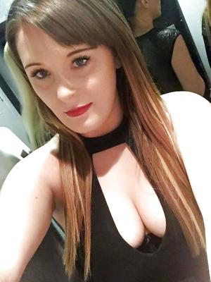 Chav puta con labios sexy mamada