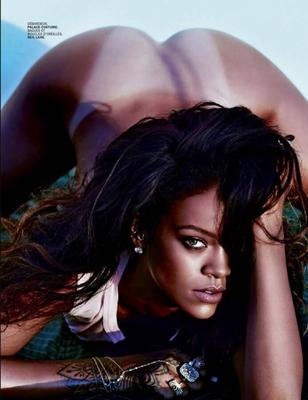 Rihanna strictement photos de cul