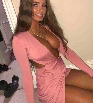 Beth - Beautiful Insta Teen Chav Slut