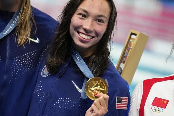 Aktfotos der US-amerikanischen olympischen Goldschwimmerin Torri Huske