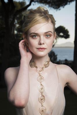 Elle Fanning é perfeito